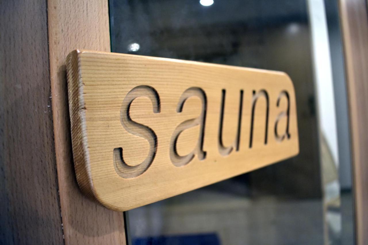 Luxueuse Et Spacieuse Villa Avec Sauna Et Piscine 马尔梅迪 外观 照片